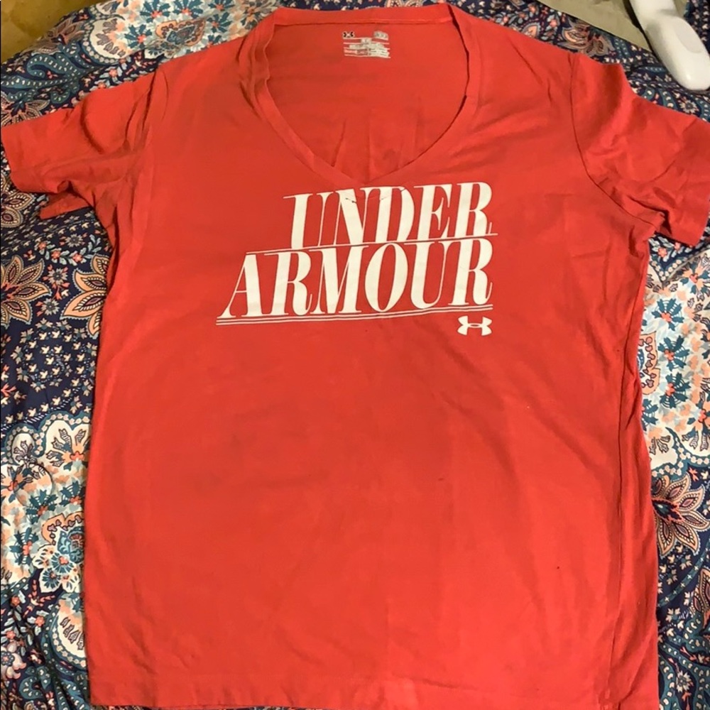 Under Armour Tshirt